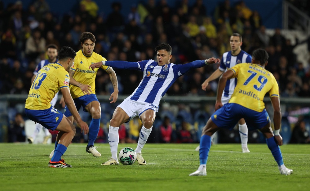 nhan-dinh-soi-keo-fc-porto-vs-famalicao-luc-03h45-ngay-19-12-2025-1