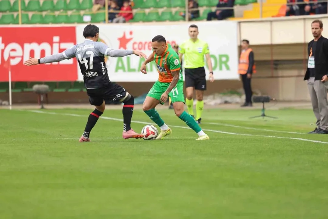 Nhận định soi kèo Alanyaspor vs Karagumruk lúc 5h00 ngày 13/1/2026